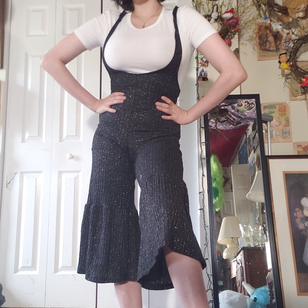 ♡ Black Overalls ♡ - Picture 2 of 3